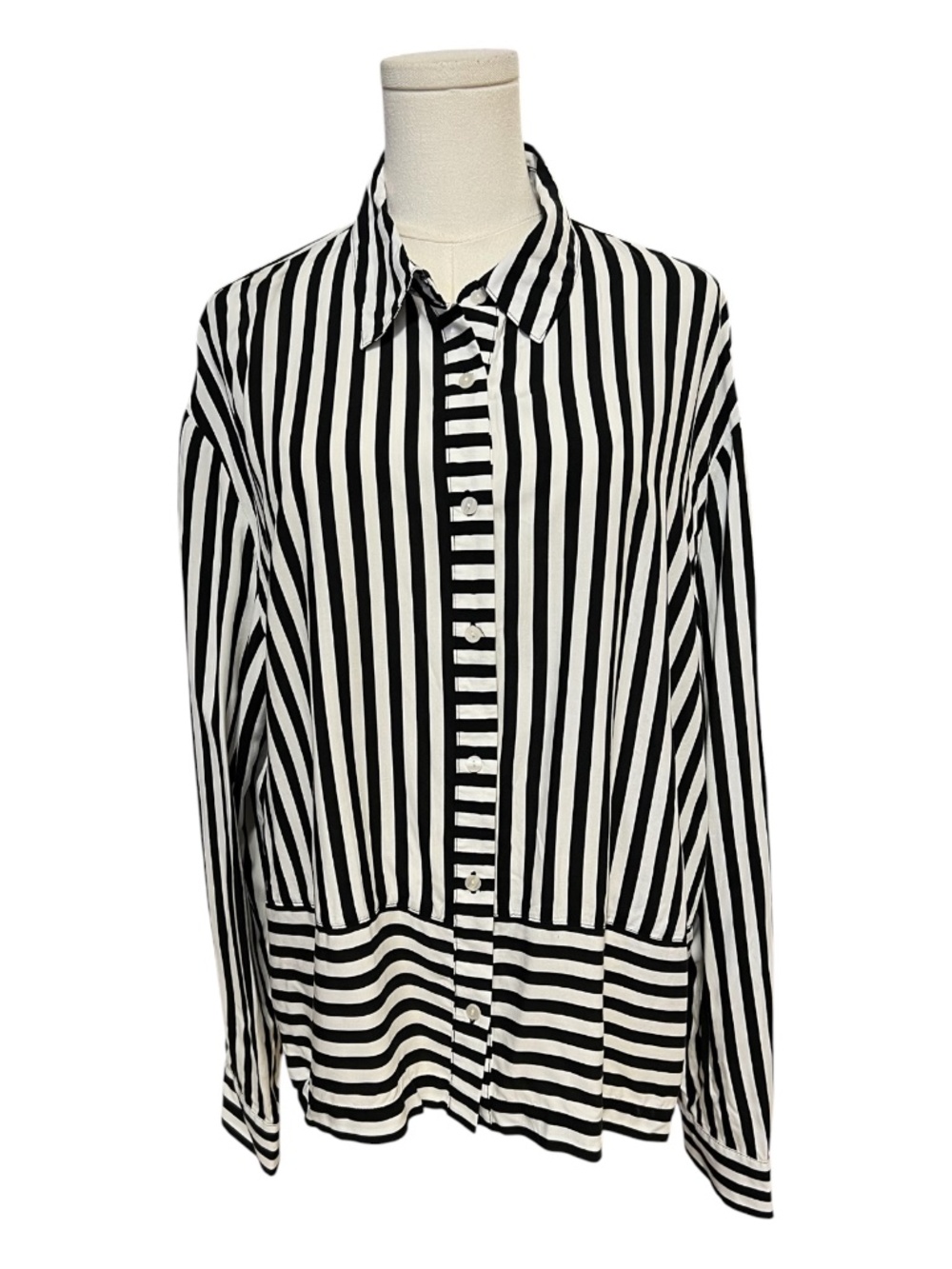 EUC Jane + Delancey Black & White Striped Button Down Shirt | Size XL